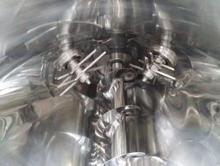 Model: MP-1200 (View of the inside of the mixer with delumpers as option)